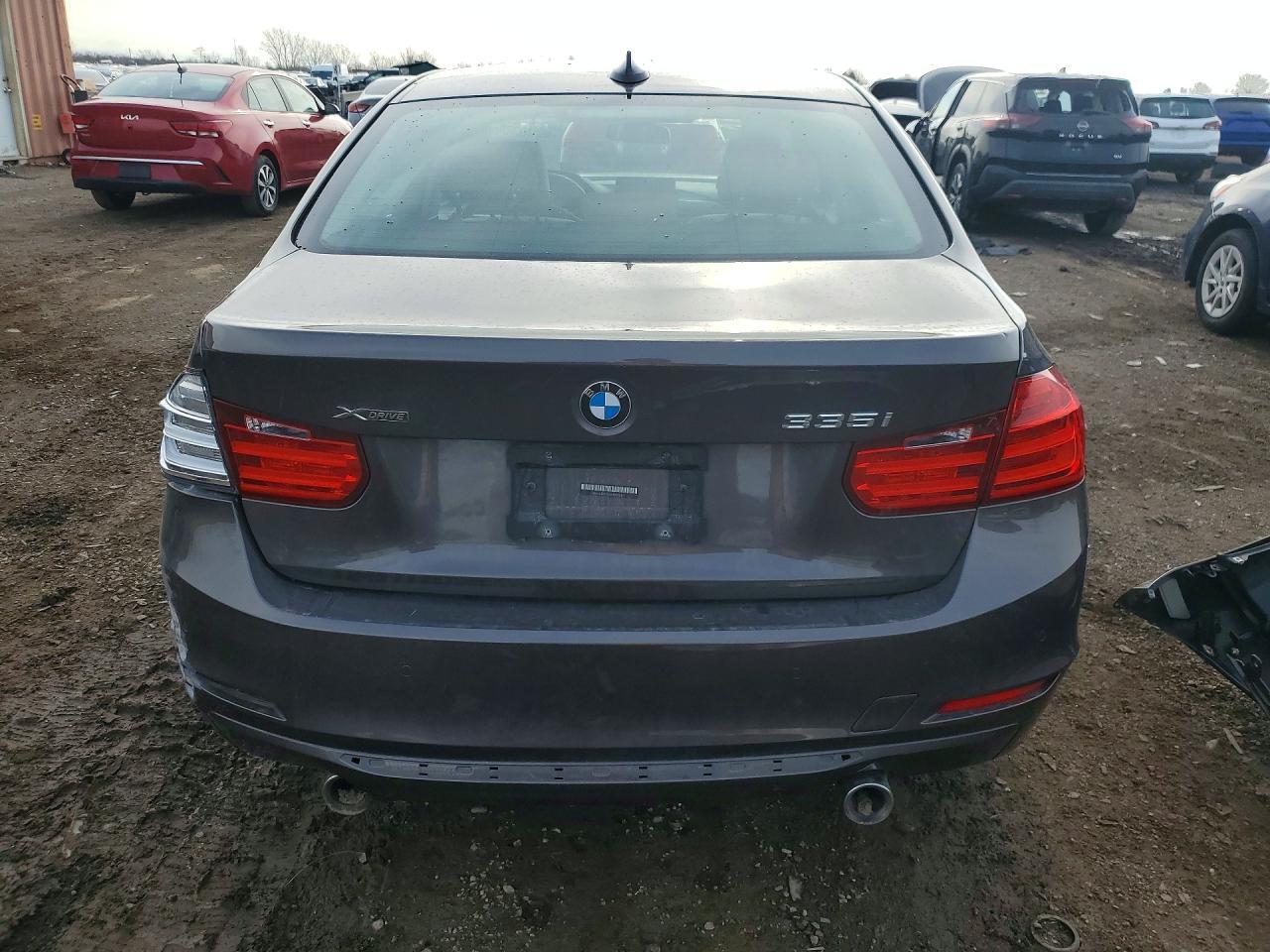 2015 BMW 335 Xi - zdjęcie 6