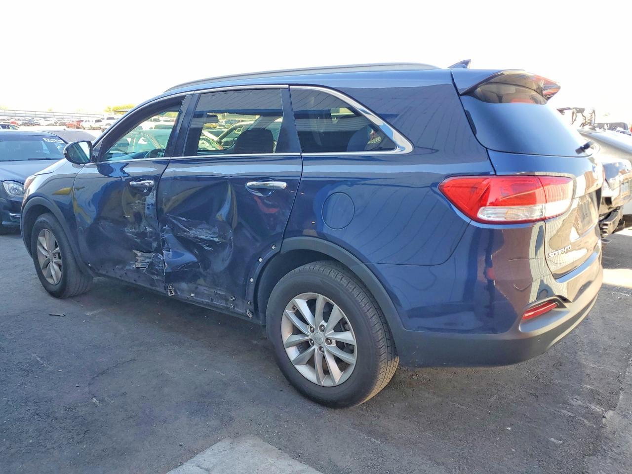 2017 Kia Sorento Lx - zdjęcie 2