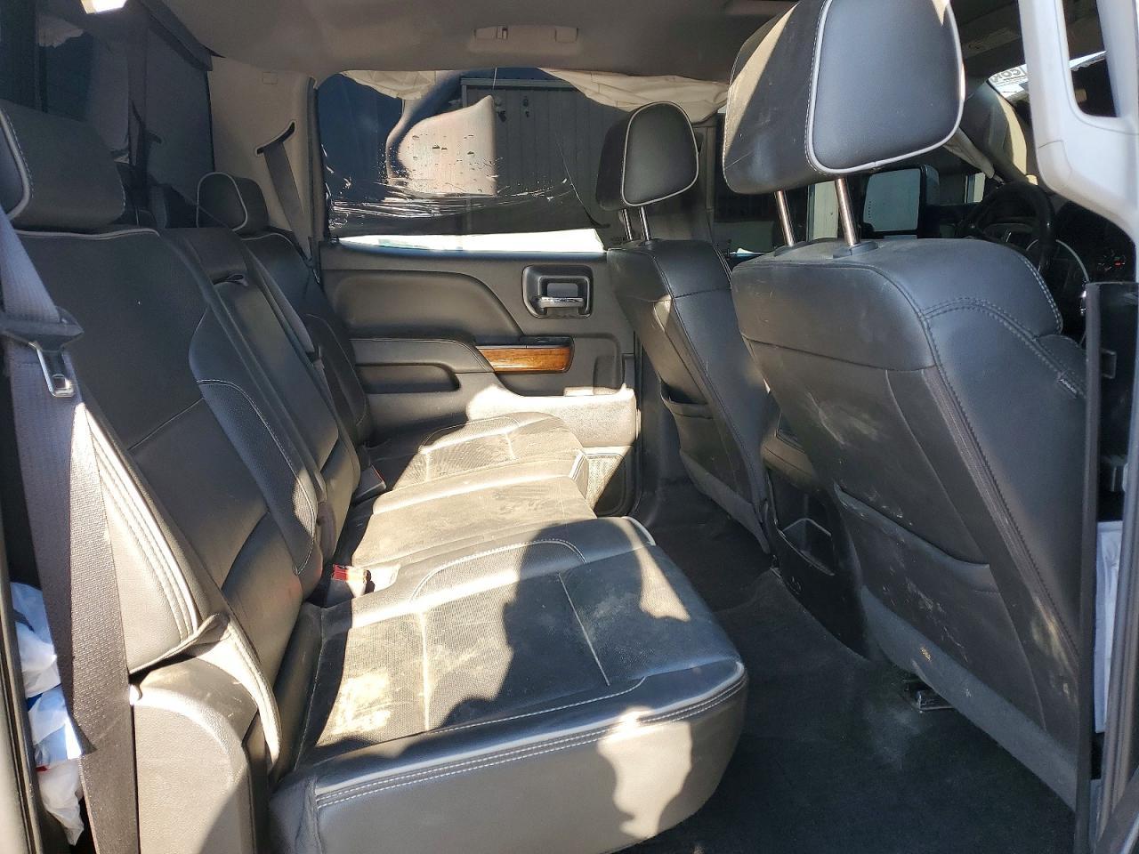 2018 Chevrolet Silverado K2500 High Country - zdjęcie 10