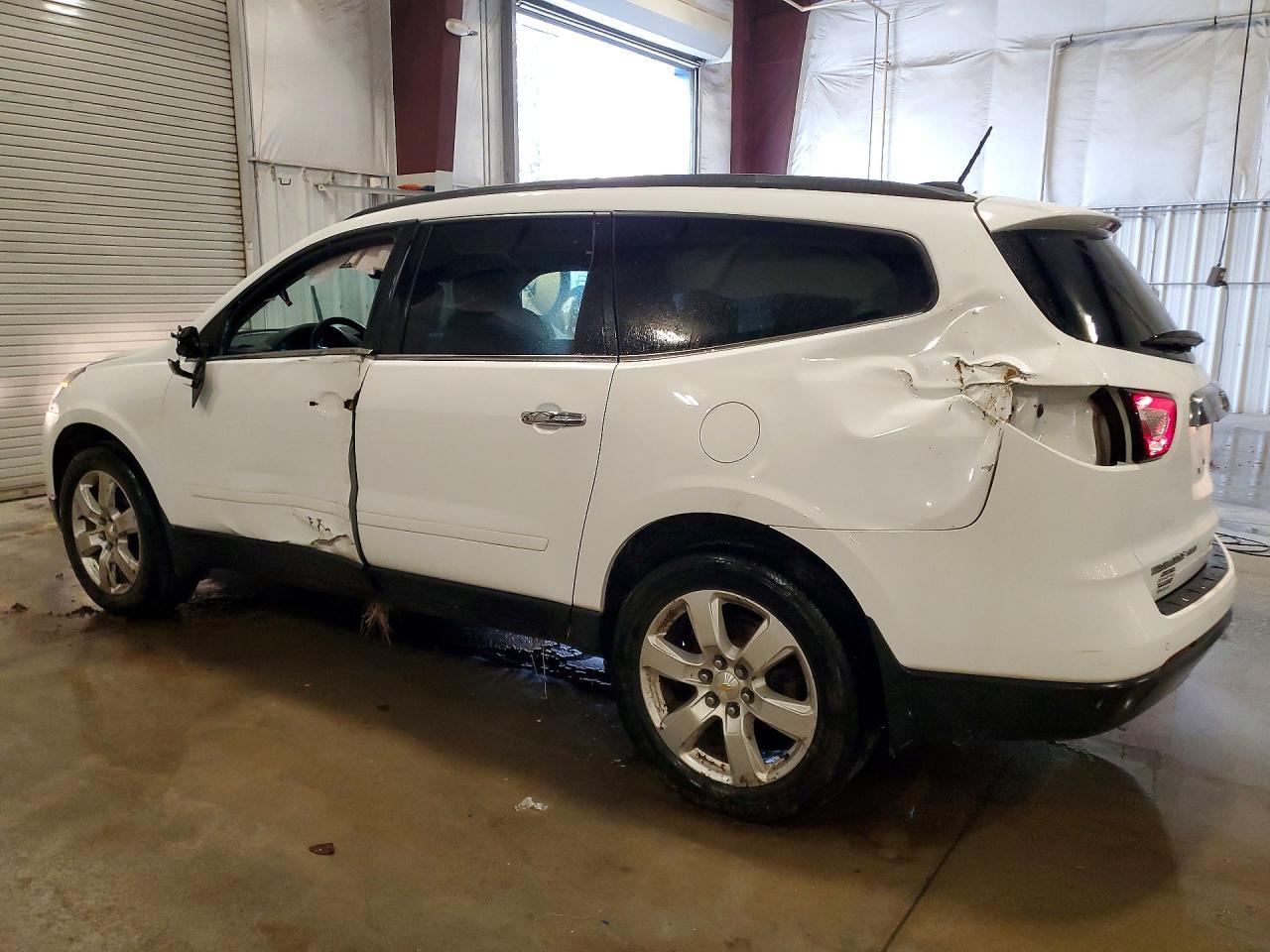 2017 Chevrolet Traverse Lt - zdjęcie 2