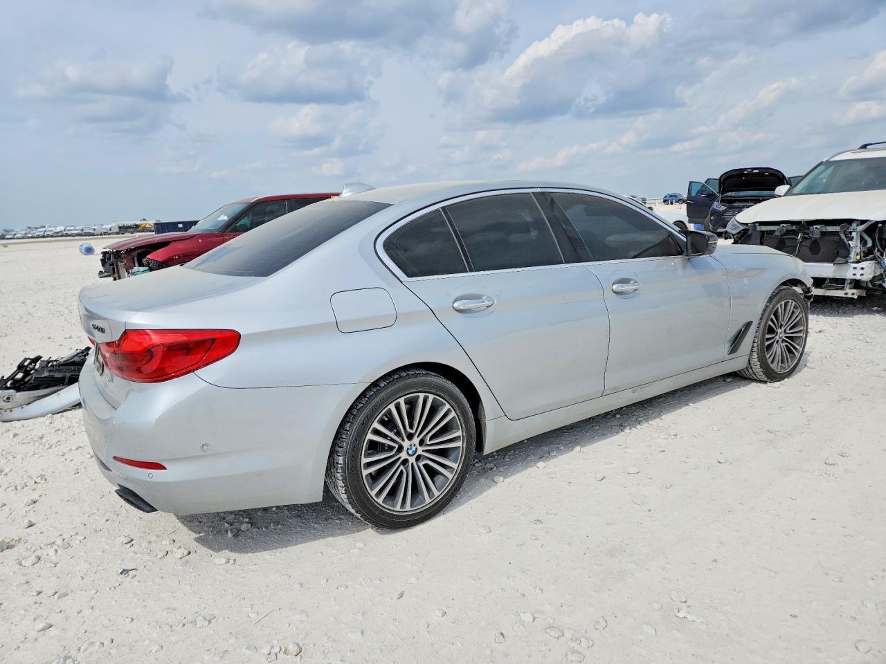 2017 BMW 540 Xi - zdjęcie 3