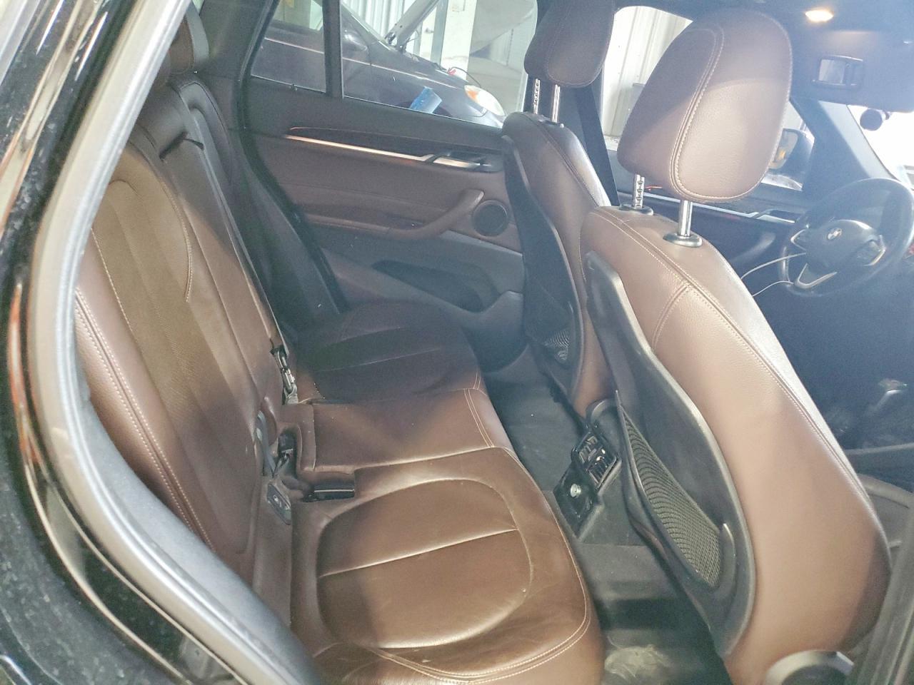 2017 BMW X1 xDrive28I - zdjęcie 11