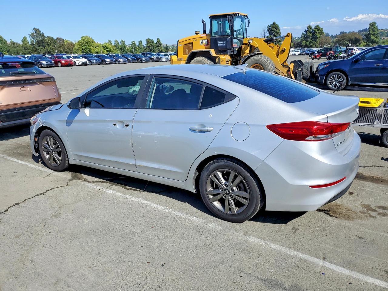 2018 Hyundai Elantra Sel - zdjęcie 2