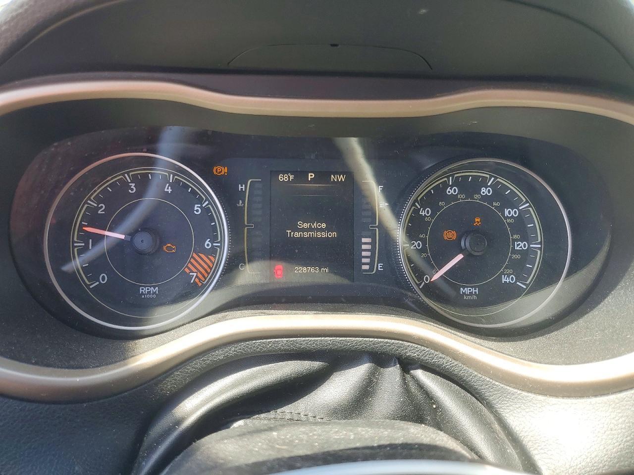 2014 Jeep Cherokee Latitude - zdjęcie 9