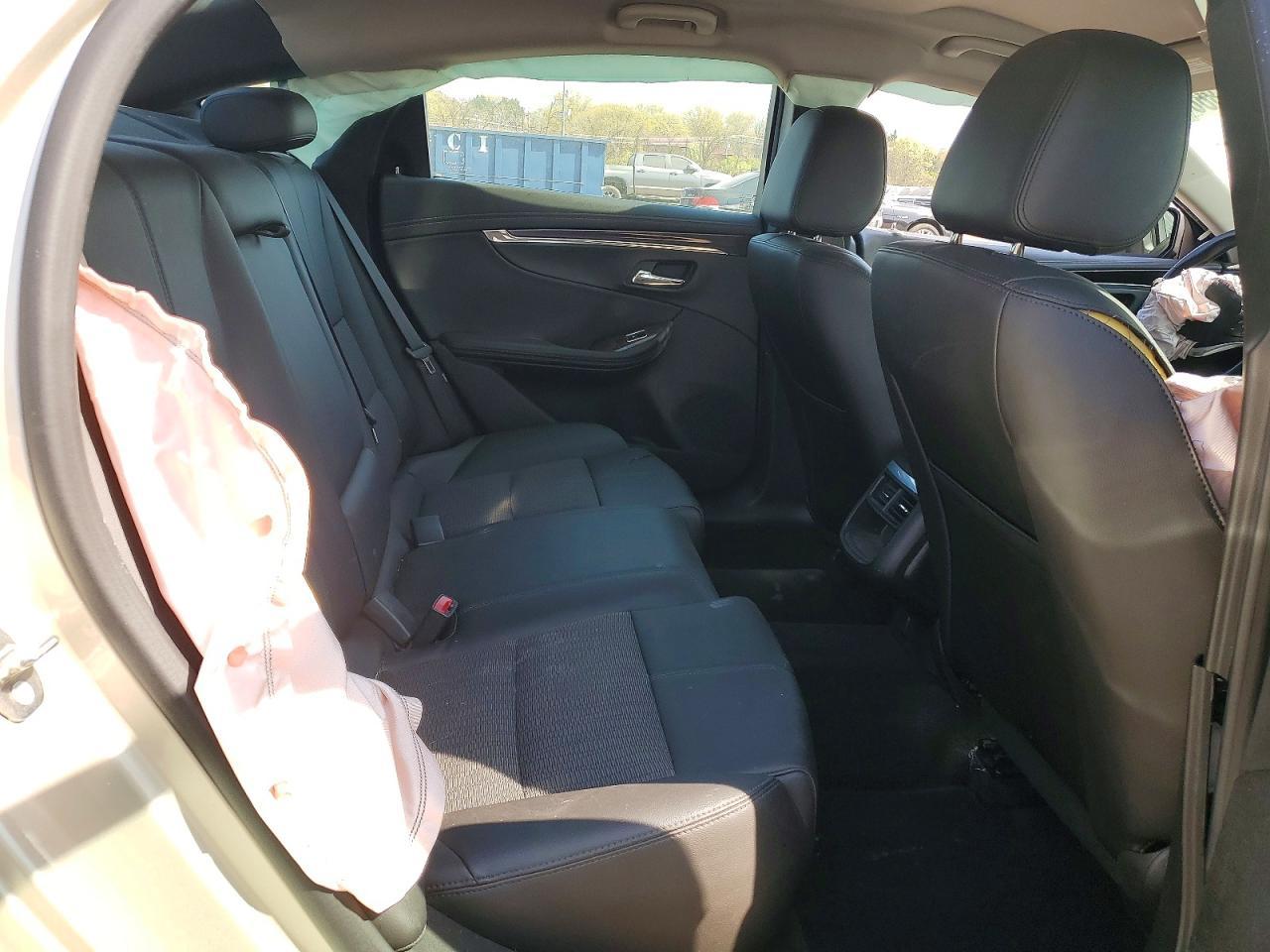 2015 Chevrolet Impala Lt - zdjęcie 10