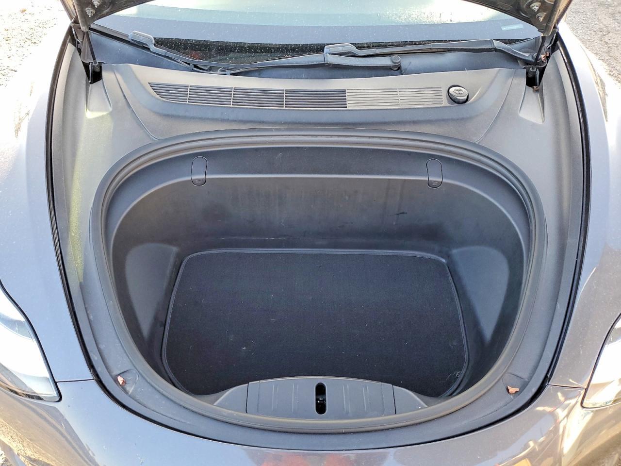2018 Tesla Model 3 - zdjęcie 11
