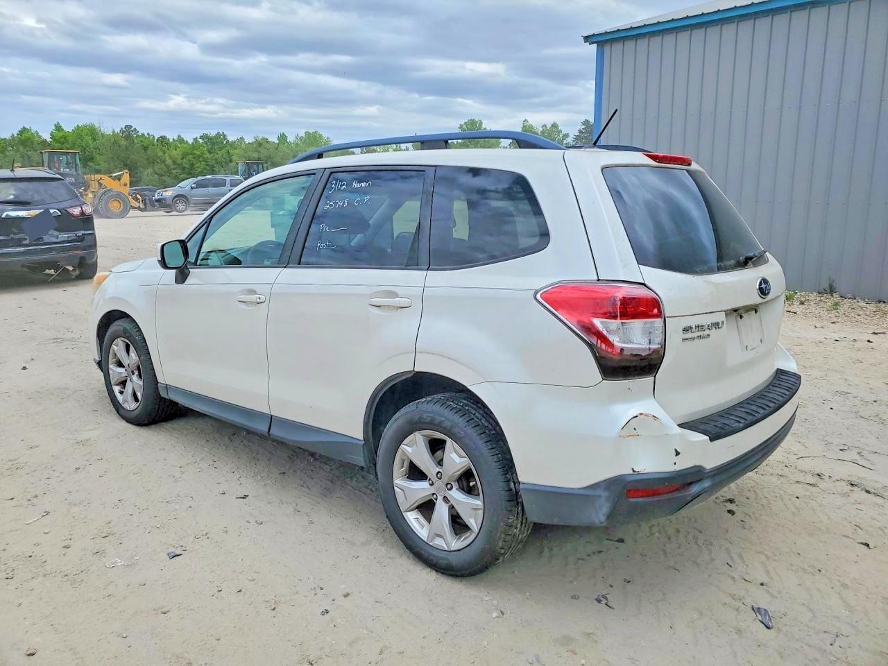 2015 Subaru Forester 2.5I Premium - zdjęcie 2