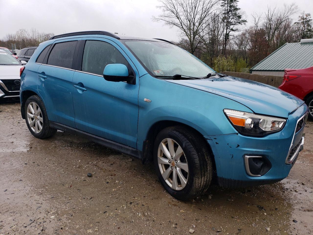 2013 Mitsubishi Outlander Sport Se - zdjęcie 4