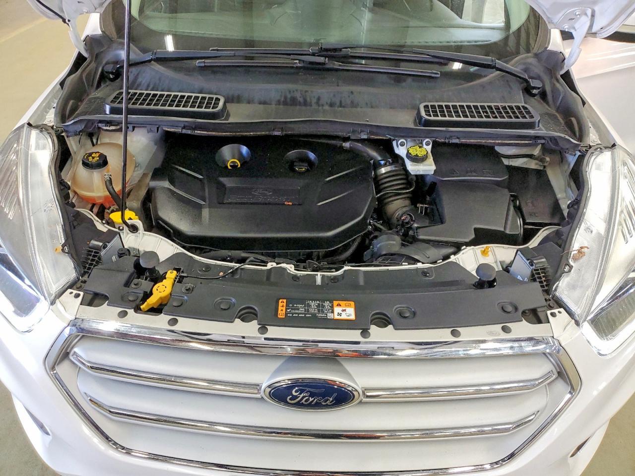 2019 Ford Escape Titanium - zdjęcie 12