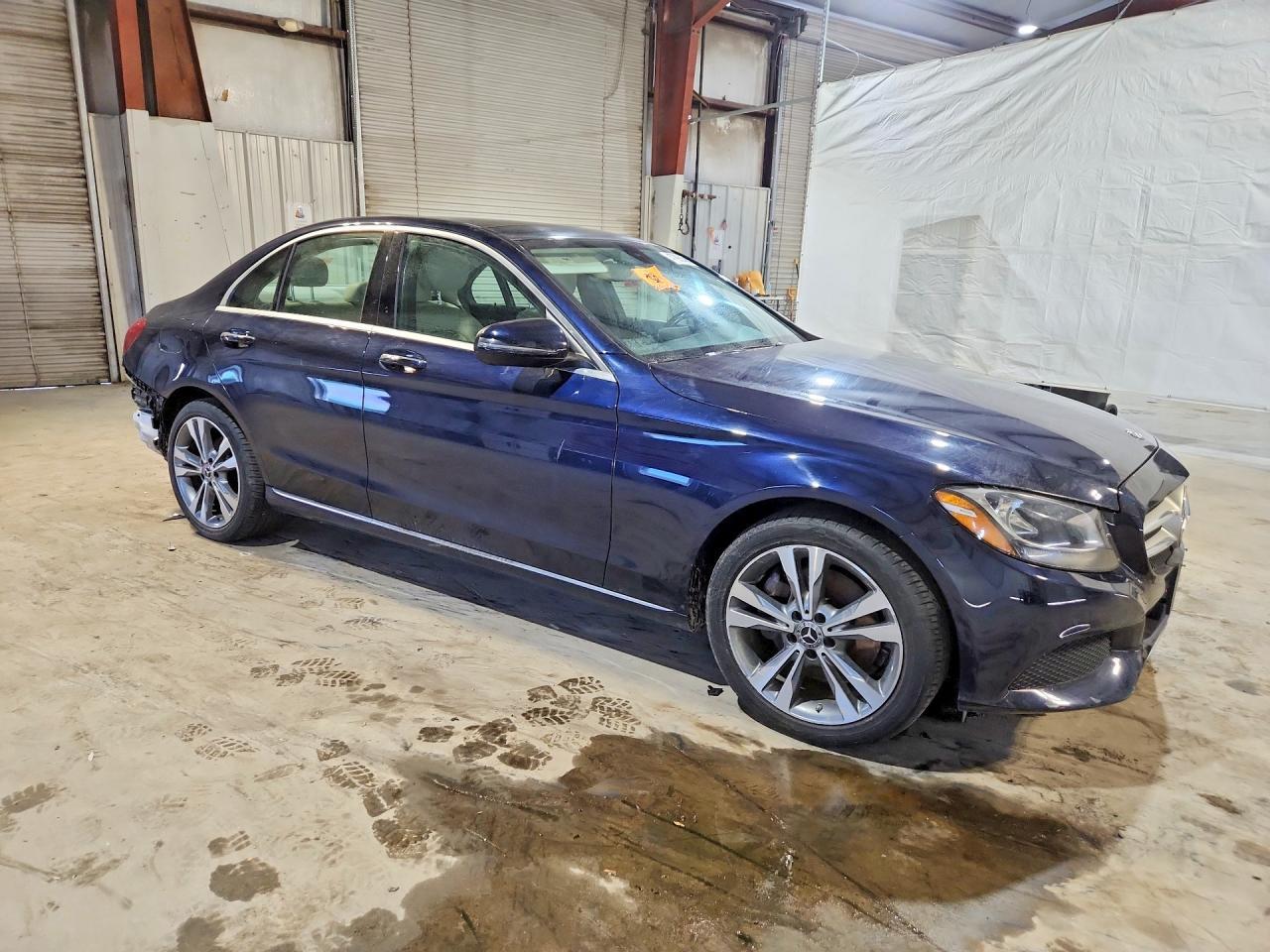 2018 Mercedes-Benz C 300 4Matic - zdjęcie 4
