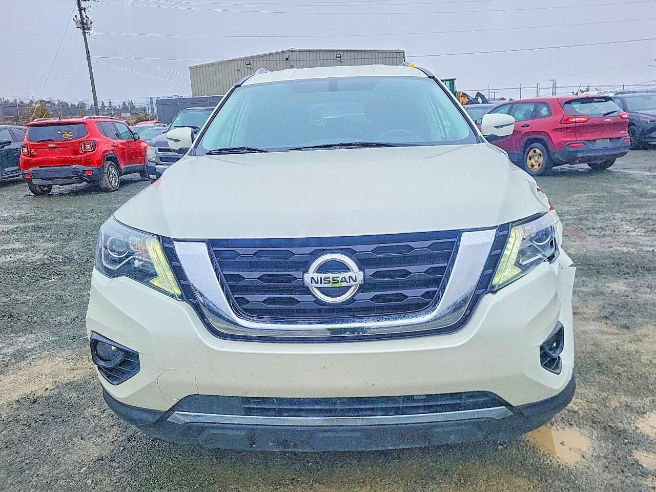 2017 Nissan Pathfinder S - zdjęcie 5
