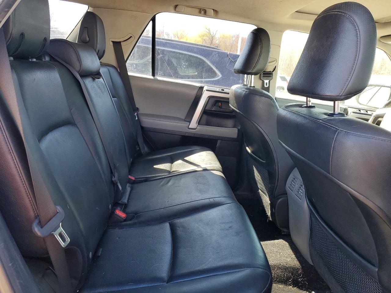 2013 Toyota 4Runner Sr5 - zdjęcie 11