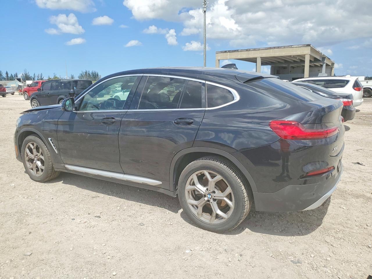 2021 BMW X4 xDrive30I - zdjęcie 2