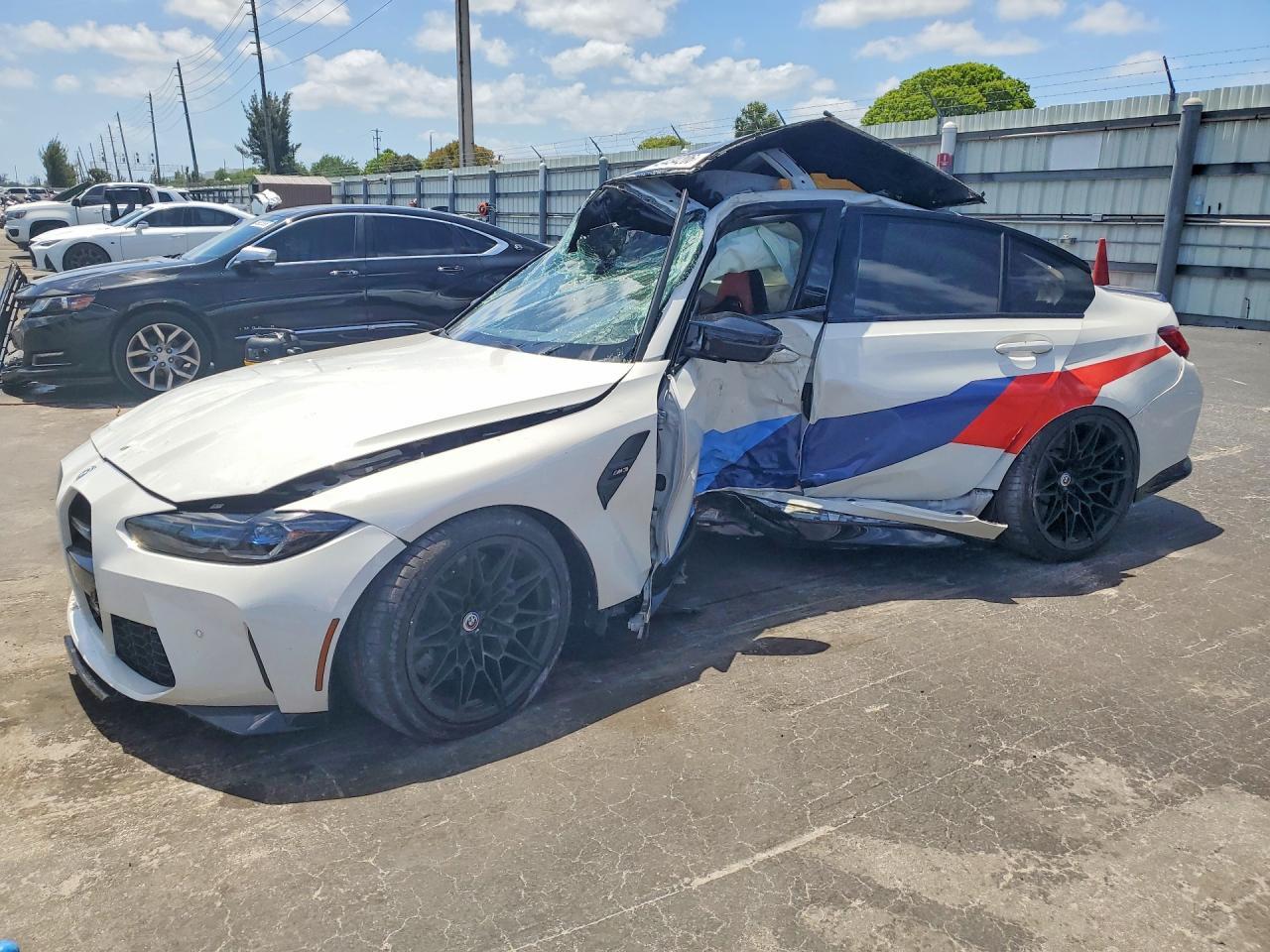 2022 BMW M3 - zdjęcie główne