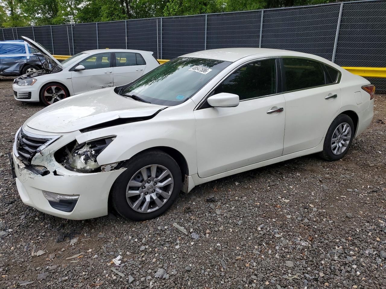 2015 Nissan Altima 2.5 S - zdjęcie główne