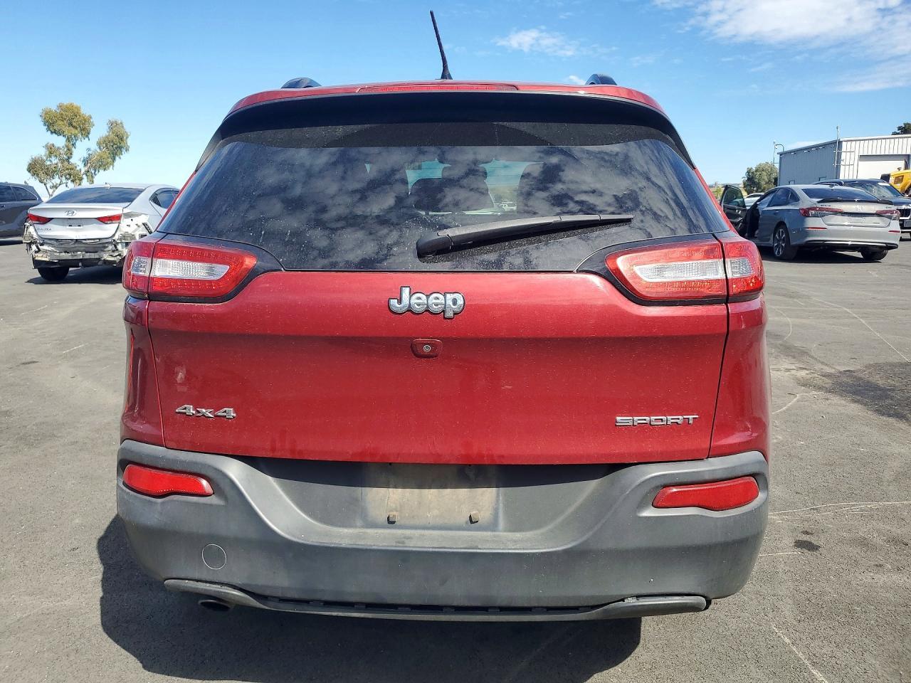 2017 Jeep Cherokee Sport - zdjęcie 6
