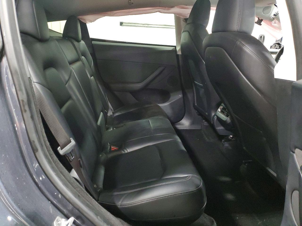 2023 Tesla Model Y - zdjęcie 11