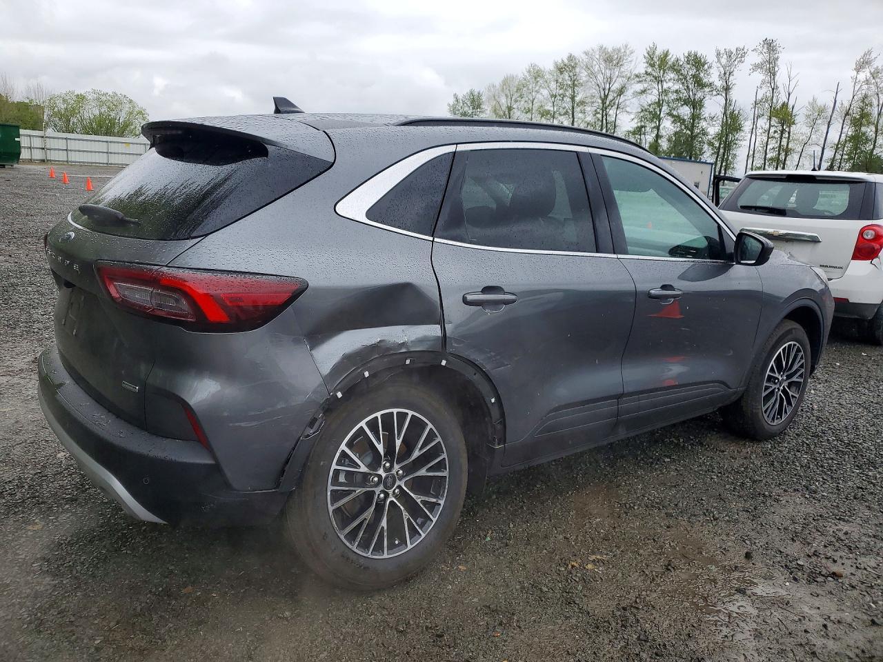 2025 Ford Escape - zdjęcie 3