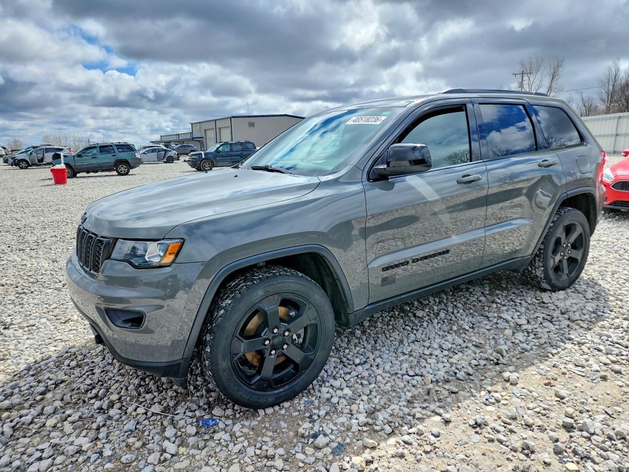 2021 Jeep Grand Cherokee Laredo - zdjęcie główne