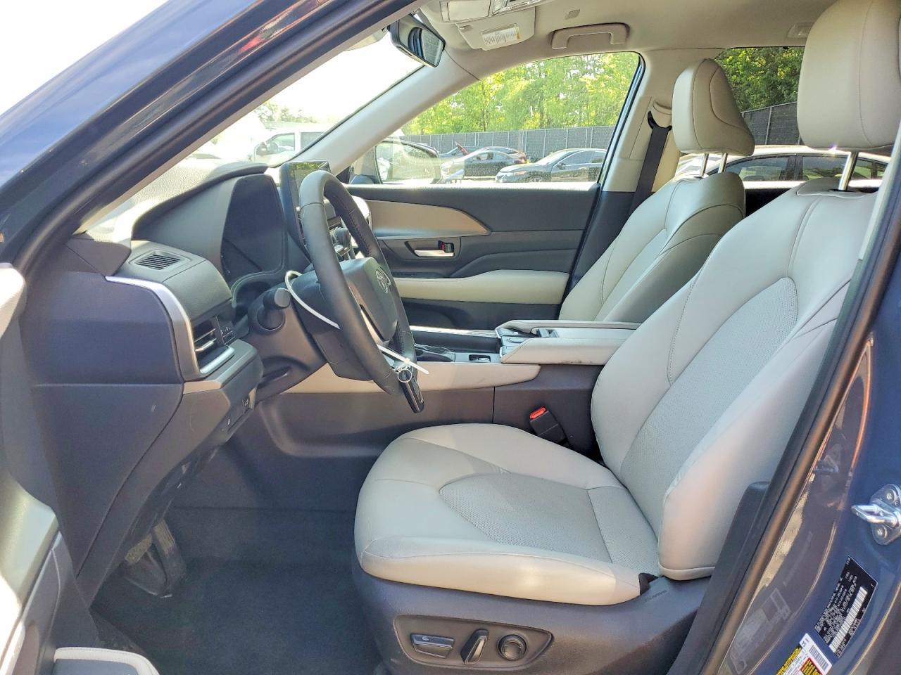 2026 Toyota Grand Highlander Hybrid Xle - zdjęcie 7