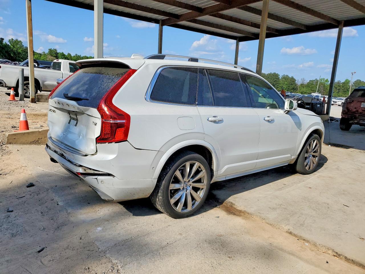 2017 Volvo Xc90 T6 - zdjęcie 3