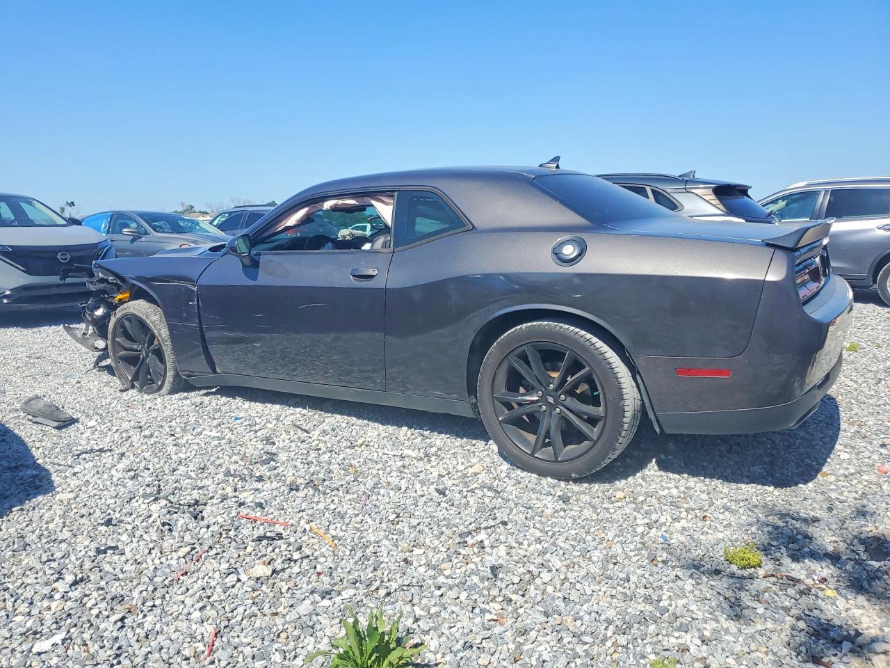 2017 Dodge Challenger Sxt - zdjęcie 2