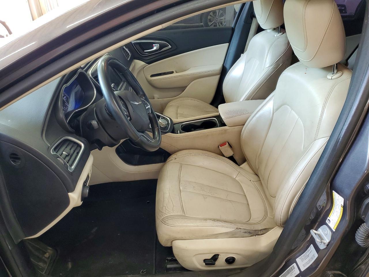 2016 Chrysler 200 Limited - zdjęcie 7