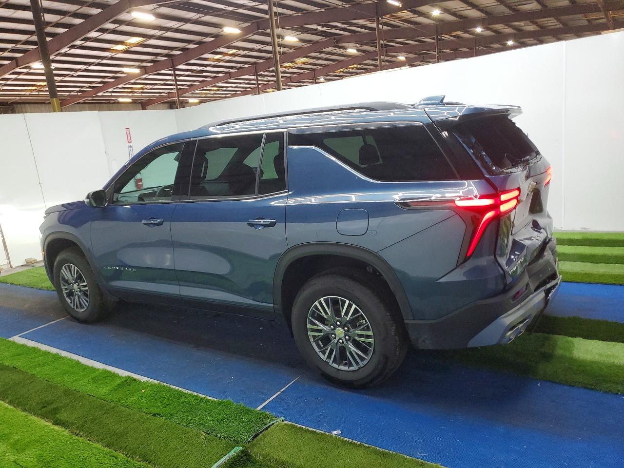 2026 Chevrolet Traverse Lt - zdjęcie 2