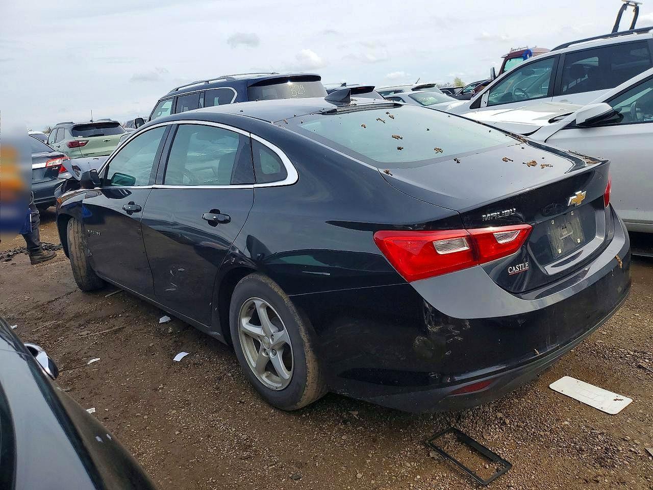 2018 Chevrolet Malibu Ls - zdjęcie 2