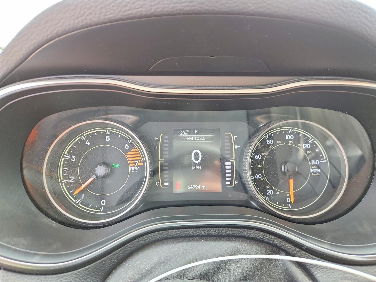 2019 Jeep Cherokee Latitude - zdjęcie 9