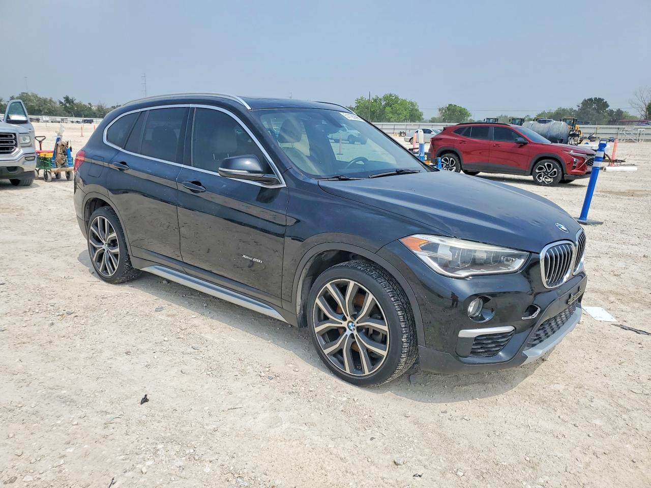 2017 BMW X1 xDrive28I - zdjęcie 4