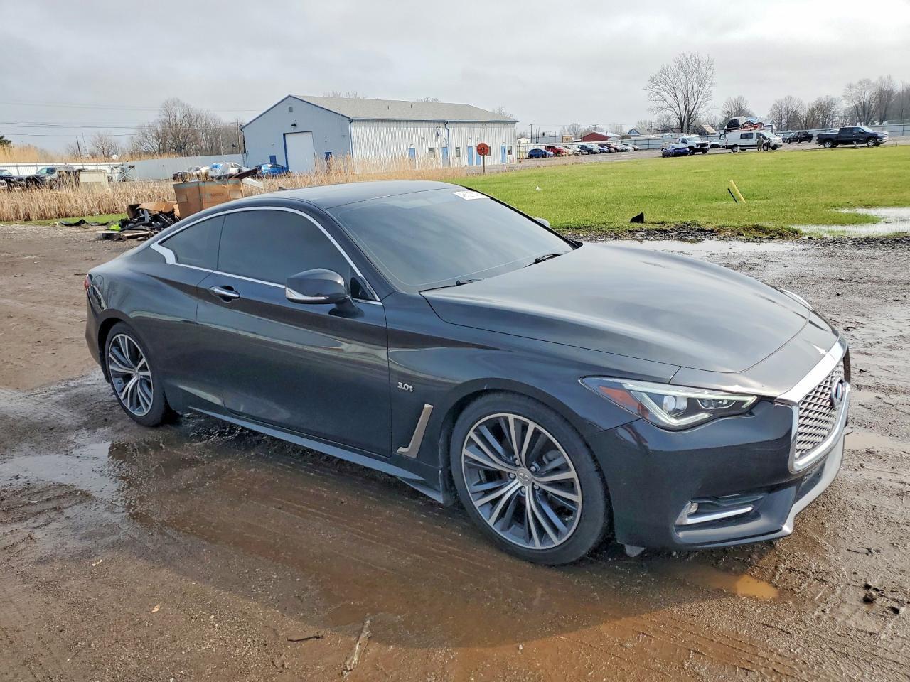 2018 Infiniti Q60 3.0T Luxe - zdjęcie 4