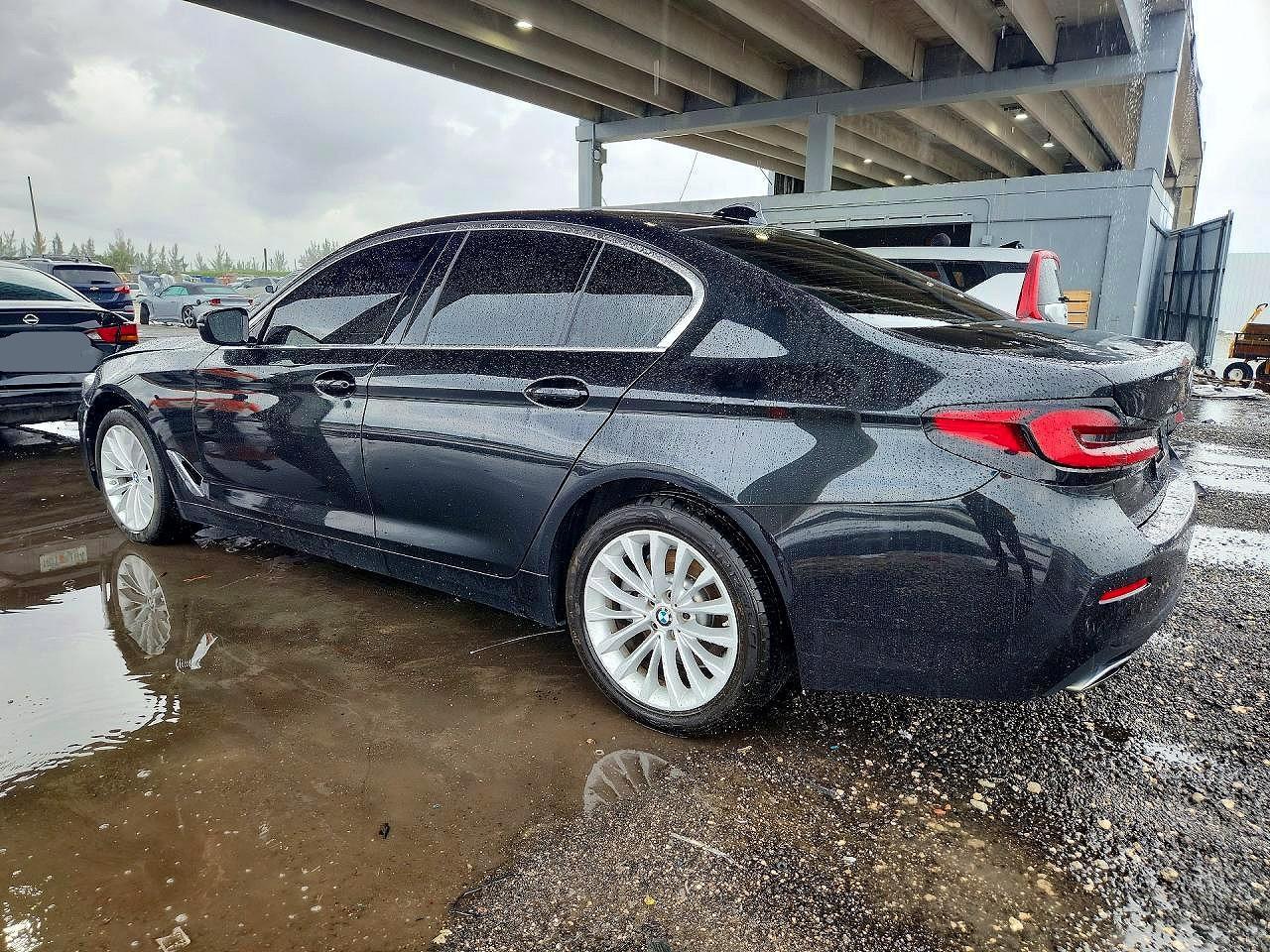 2022 BMW 530 I - zdjęcie 2