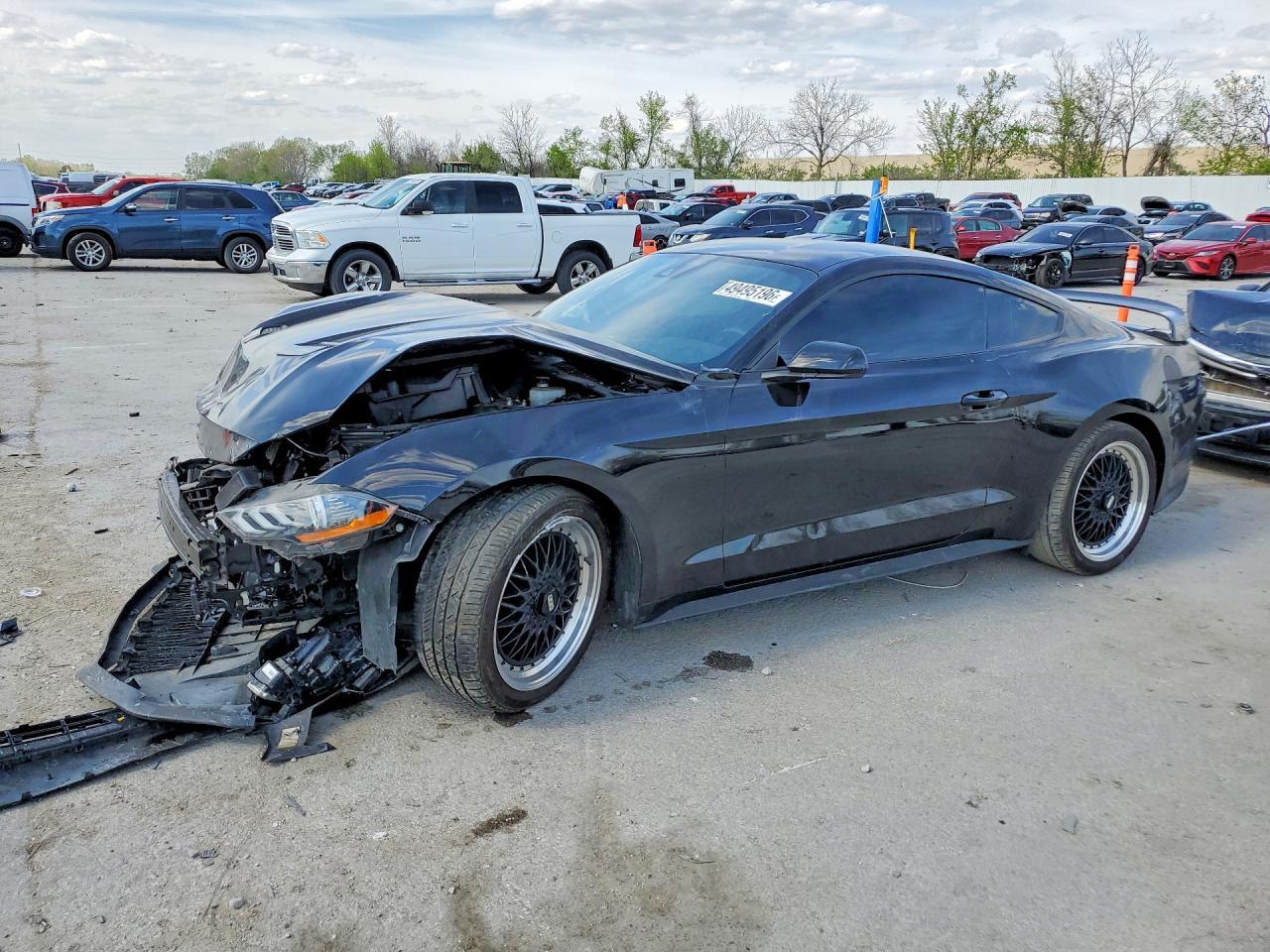 2021 Ford Mustang - zdjęcie główne
