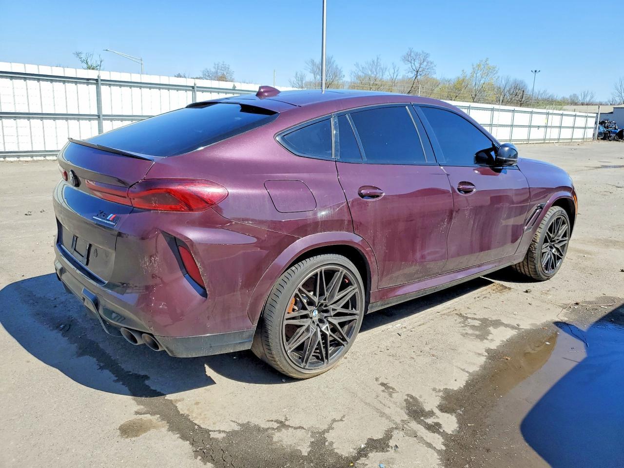 2022 BMW X6 M - zdjęcie 3