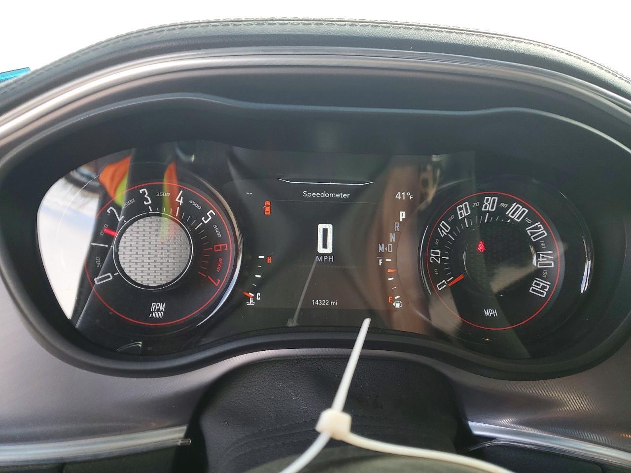 2022 Dodge Challenger R - zdjęcie 9