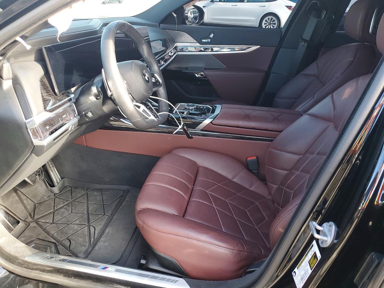 2025 BMW 740 I - zdjęcie 7