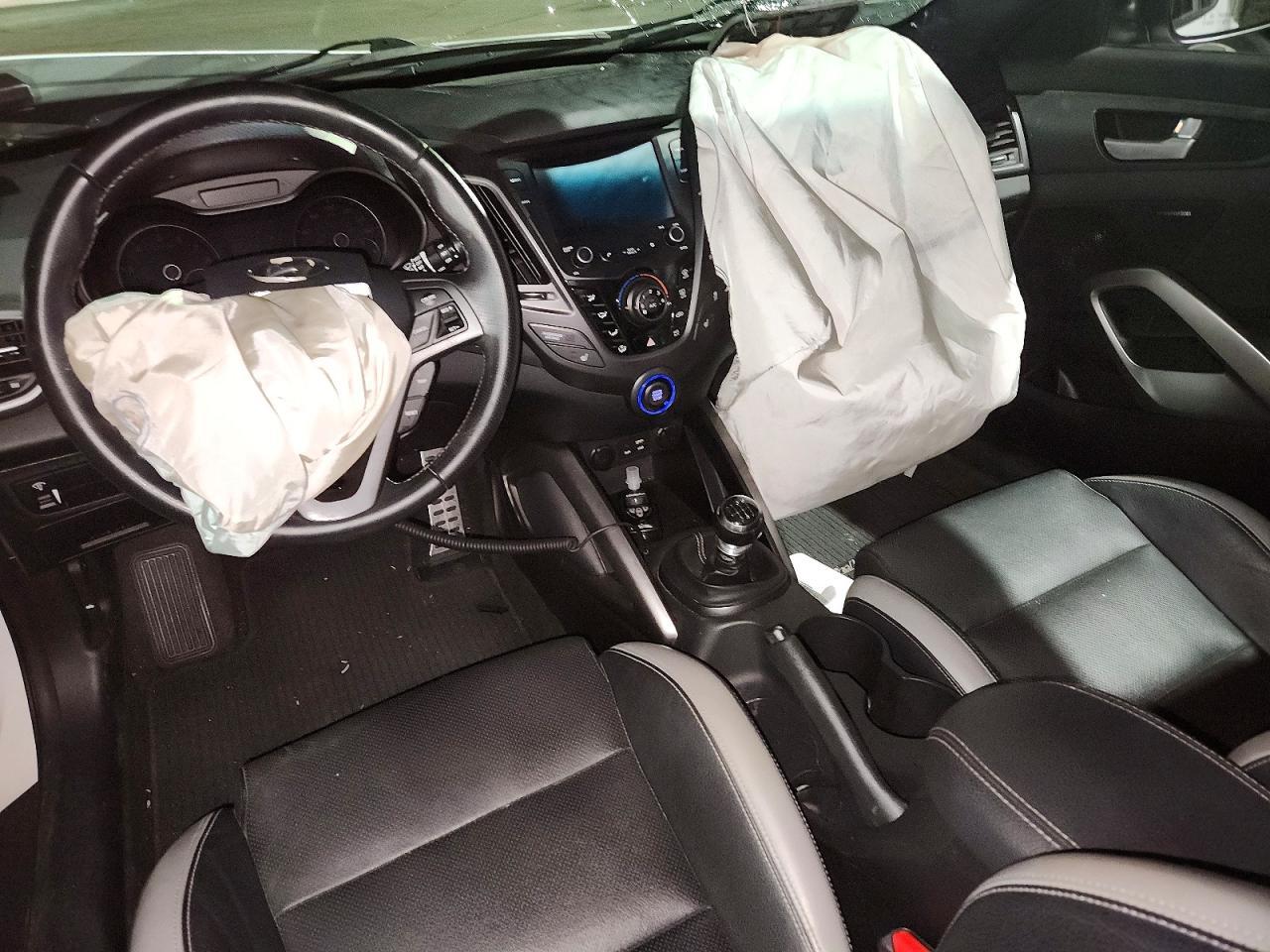 2017 Hyundai Veloster Turbo - zdjęcie 8