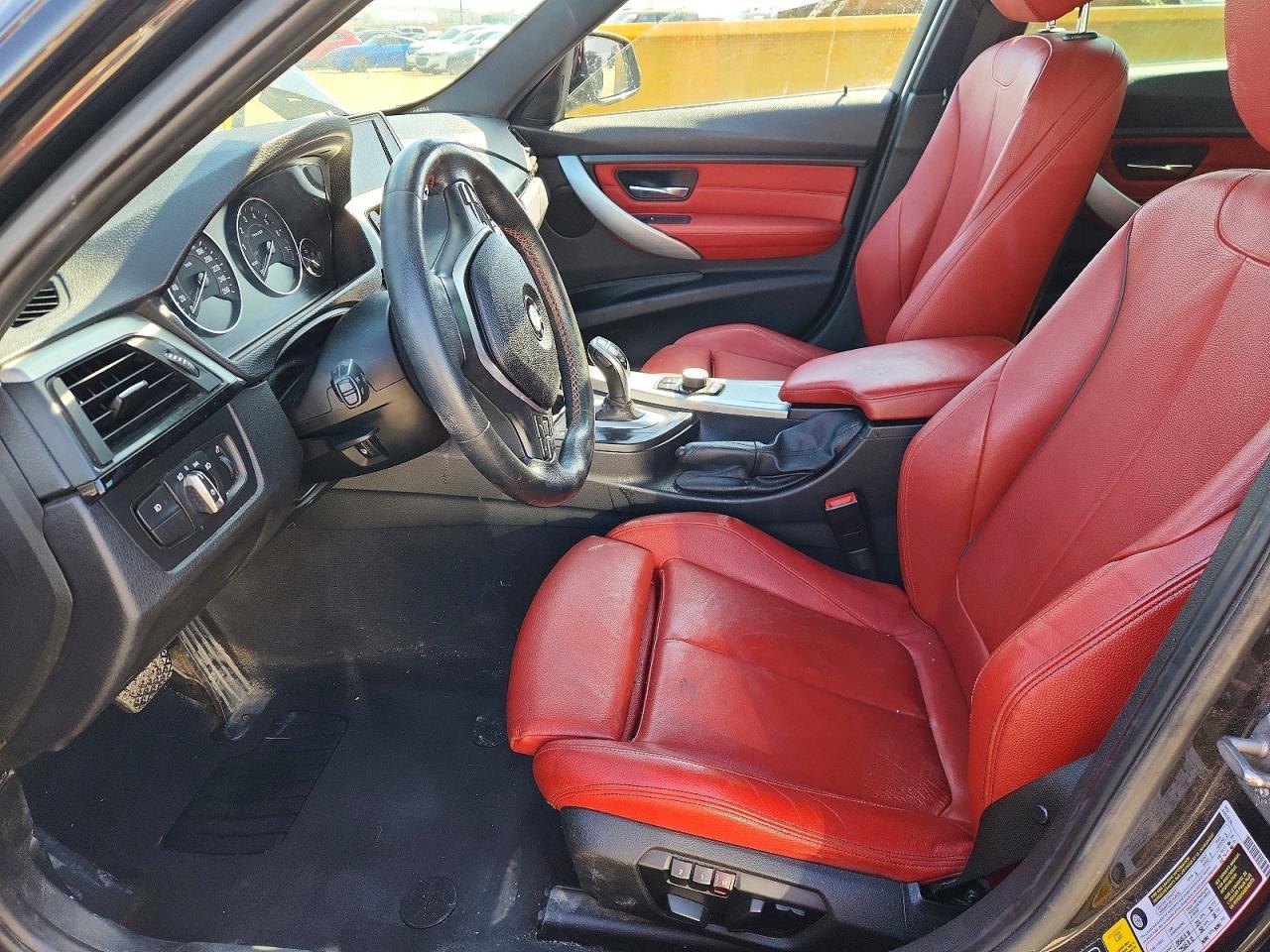 2013 BMW 335 Xi - zdjęcie 7