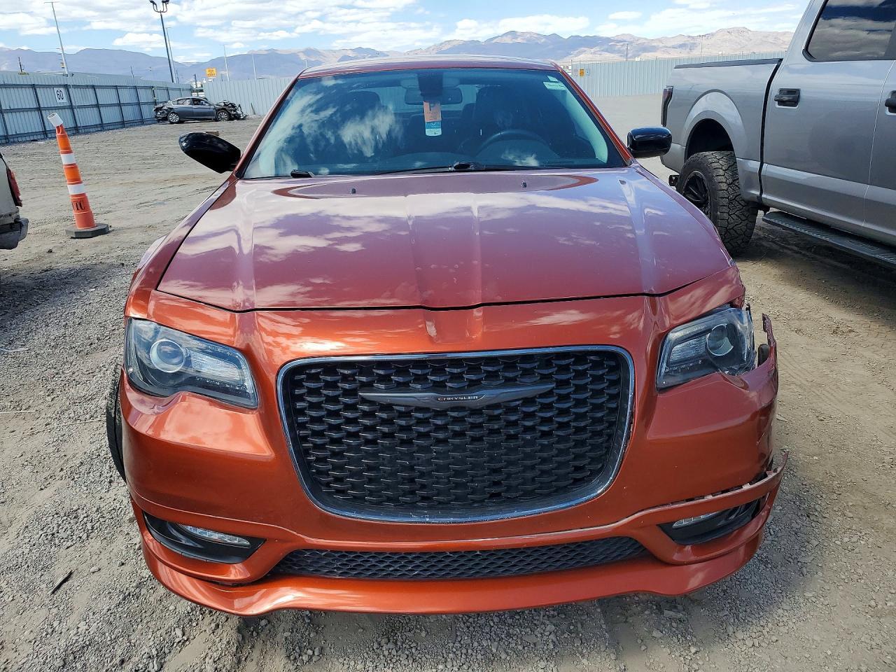 2020 Chrysler 300 Touring - zdjęcie 5