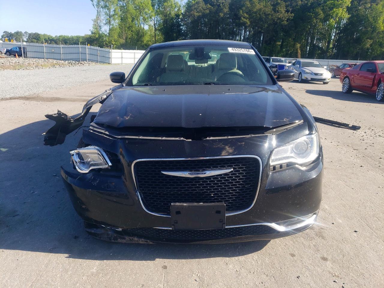 2016 Chrysler 300 Limited - zdjęcie 5