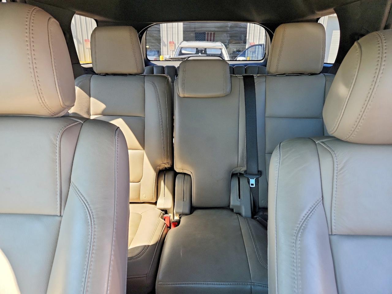 2015 Ford Explorer Xlt - zdjęcie 10
