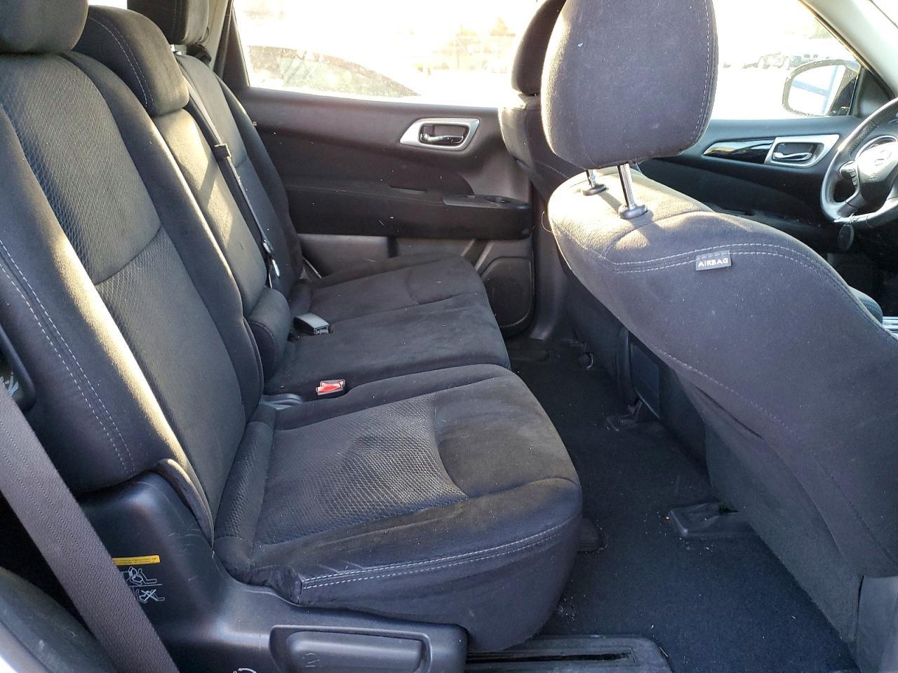 2016 Nissan Pathfinder Sv - zdjęcie 10