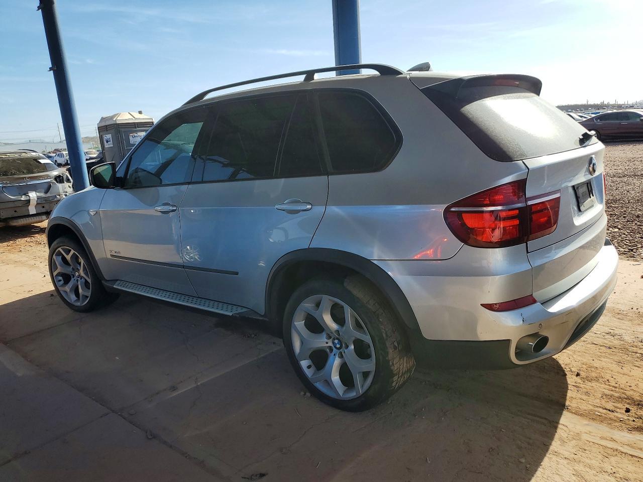 2013 BMW X5 xDrive35I - zdjęcie 2