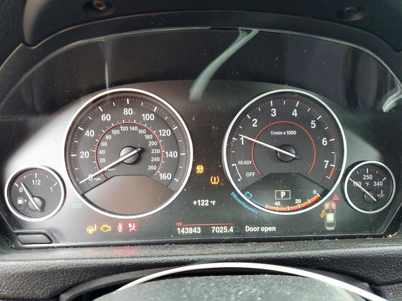 2017 BMW 330 Xi - zdjęcie 9