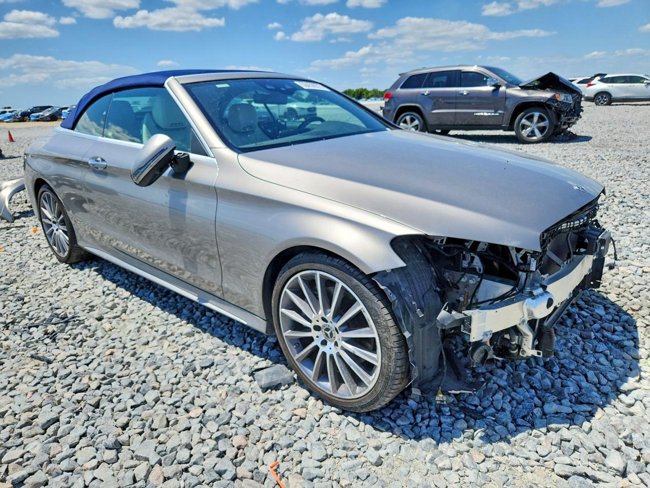 2021 Mercedes-Benz C 300 - zdjęcie 4