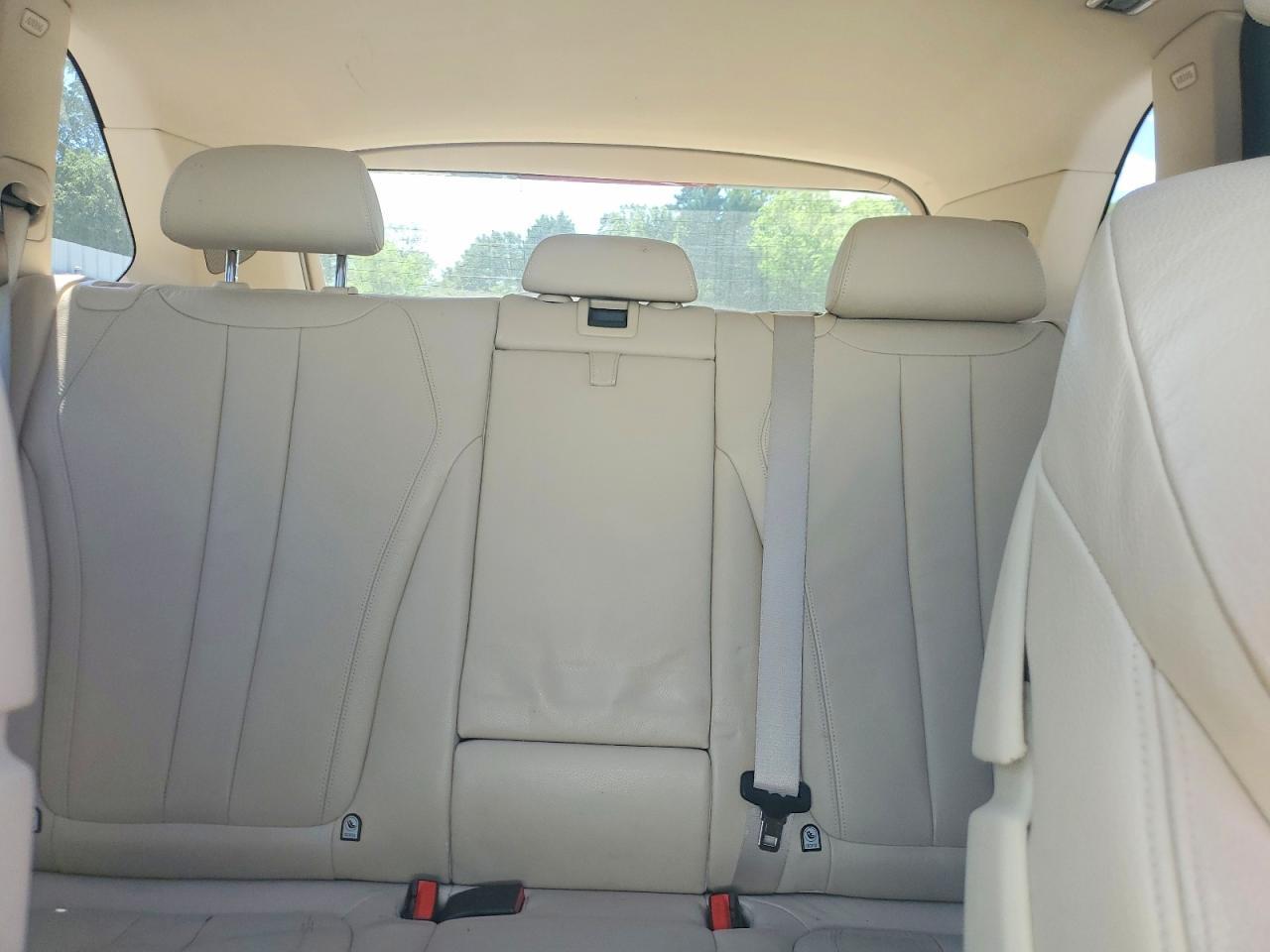 2015 BMW X5 xDrive35I - zdjęcie 10