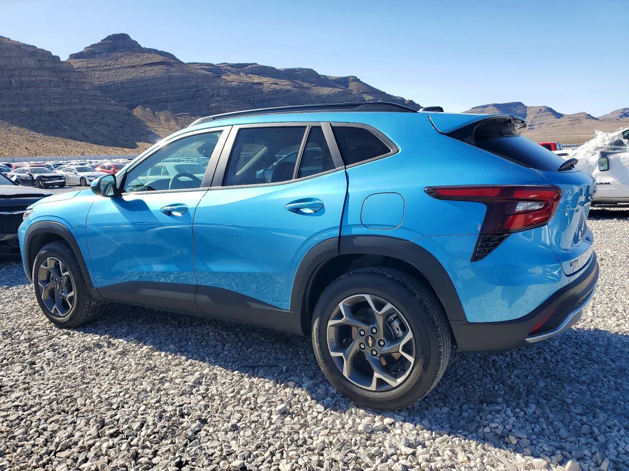 2025 Chevrolet Trax 1Lt - zdjęcie 2