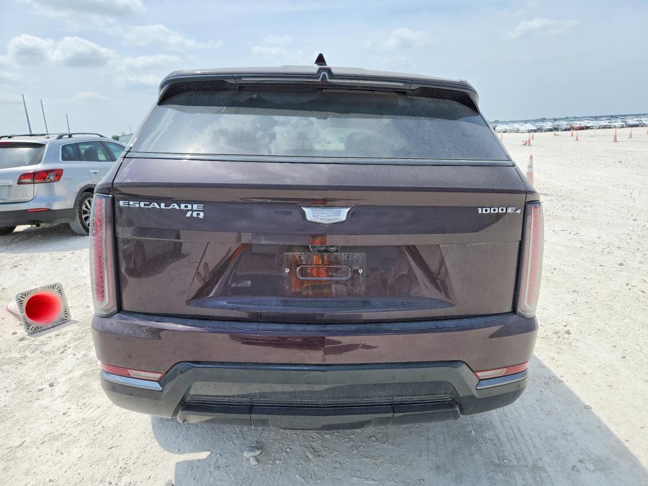 2026 Cadillac Escalade - zdjęcie 6
