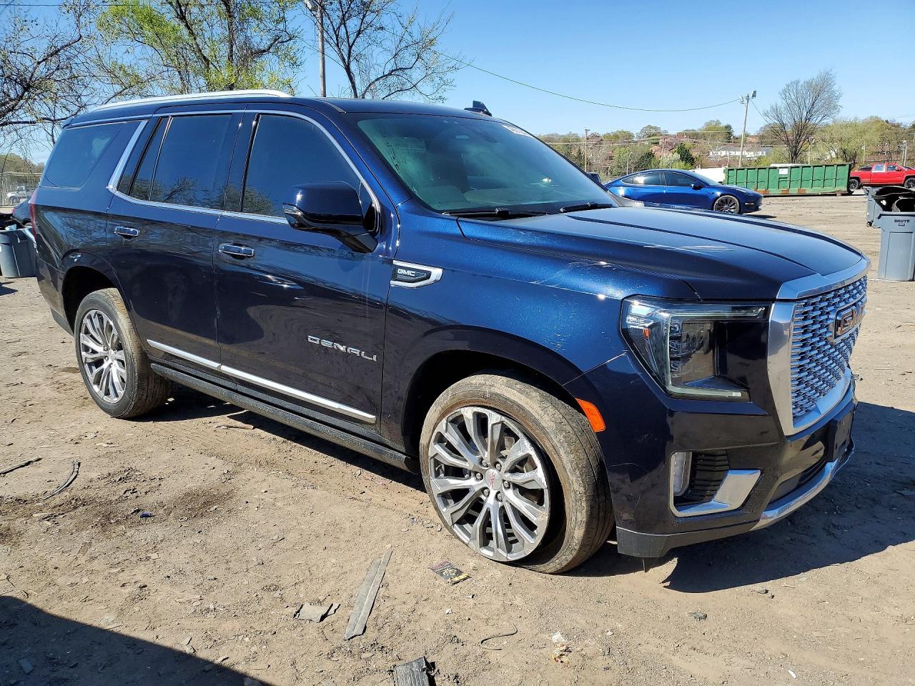 2021 GMC Yukon Denali - zdjęcie 4